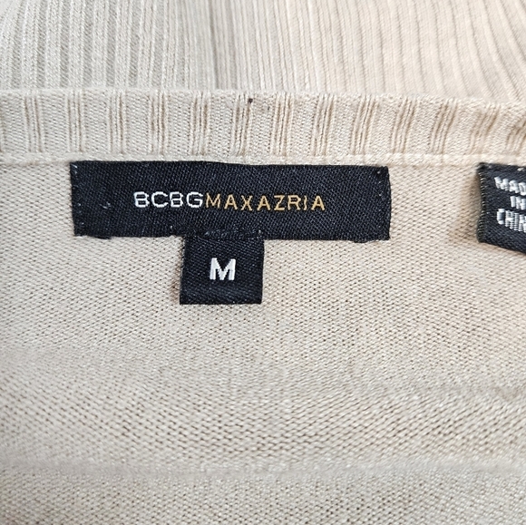 BCBGMaxazaria Beige Silk Blend V-Neck Sweater Black Floral Embroidery Medium - Picture 8 of 9